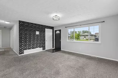 4155 Dixie Court, Columbus, OH 43228 - Photo 6