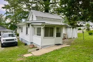 164 9th St, Lancaster, OH 43130 - Photo 2