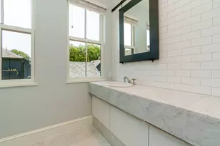 252 E Beck St, Columbus, OH 43206 - Photo 48