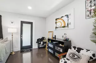 110 N Chase Ave, Columbus, OH 43204 - Photo 4