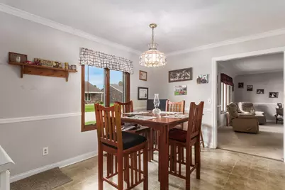 612 Circle Drive, London, OH 43140 - Photo 10