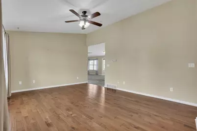 797 Hobart Avenue, Logan, OH 43138 - Photo 10