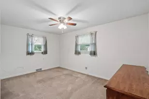 1909 N Columbus St, Lancaster, OH 43130 - Photo 16