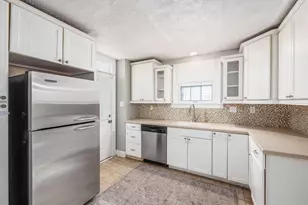 49 S Westmoor Ave, Columbus, OH 43204 - Photo 14