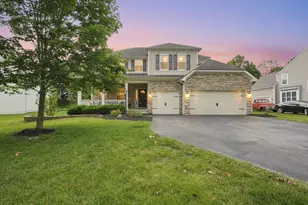 3210 Autumn Applause Dr, Lewis Center, OH 43035 - Photo 2