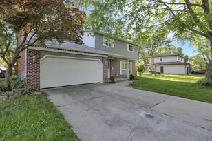 6467 Sharon Woods Blvd, Columbus, OH 43229 - Photo 2