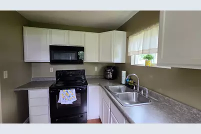 210 W Montford Avenue, Ada, OH 45810 - Photo 14