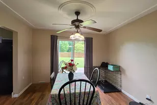 210 W Montford Ave, Ada, OH 45810 - Photo 12