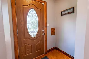 720 E Mithoff St, Columbus, OH 43206 - Photo 2
