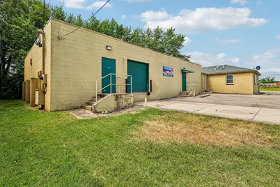 5558 Wadsworth Road, Dayton, OH 45414 - Photo 8