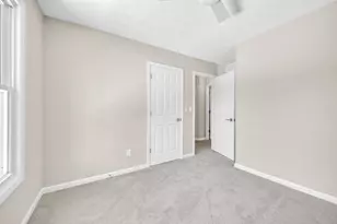 3320 Lindstrom Dr, Columbus, OH 43228 - Photo 48