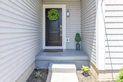 3320 Lindstrom Drive, Columbus, OH 43228 - Photo 4