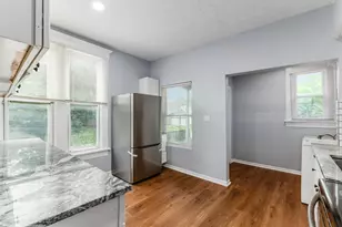 370 N Garfield Ave, Columbus, OH 43203 - Photo 2