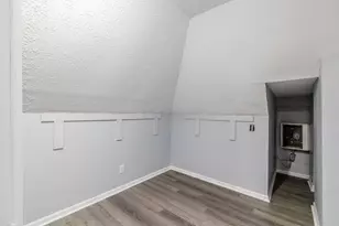 370 N Garfield Ave, Columbus, OH 43203 - Photo 18