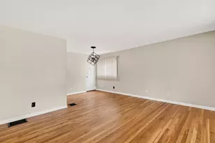 2867 Columbus St, Grove City, OH 43123 - Photo 8