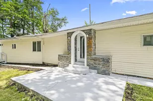 1404 Waggoner Rd, Reynoldsburg, OH 43068 - Photo 16