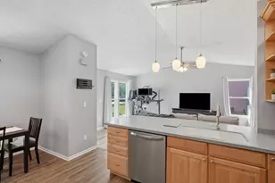7900 Leaview Dr, Columbus, OH 43235 - Photo 20