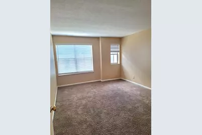 18 W Russell Street, Columbus, OH 43215 - Photo 10