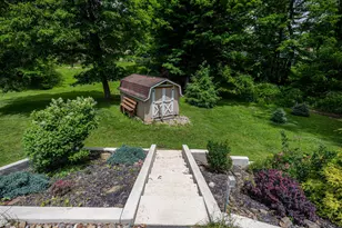 229 Green Valley Dr, Howard, OH 43028 - Photo 44