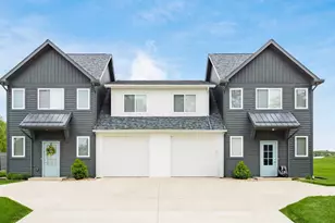 13680 Rosewood Dr NE, Thornville, OH 43076 - Photo 2