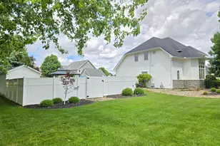 300 Wildflower Dr, Galion, OH 44833 - Photo 6