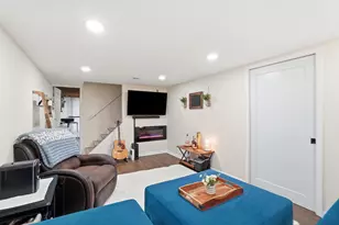 1041 Loring Rd, Columbus, OH 43224 - Photo 28