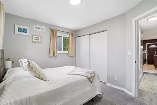 1041 Loring Rd, Columbus, OH 43224 - Photo 18