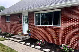 1041 Loring Rd, Columbus, OH 43224 - Photo 2