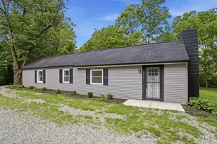311 N Park Dr, Baltimore, OH 43105 - Photo 2
