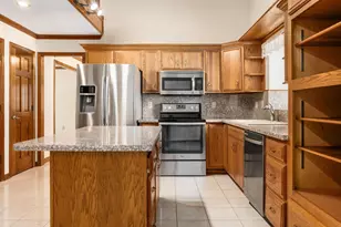 100 E Dublin Granville Rd, Worthington, OH 43085 - Photo 24