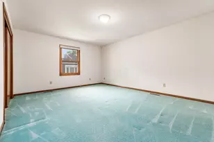 100 E Dublin Granville Rd, Worthington, OH 43085 - Photo 32