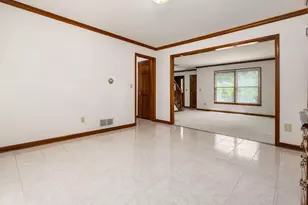 100 E Dublin Granville Rd, Worthington, OH 43085 - Photo 18
