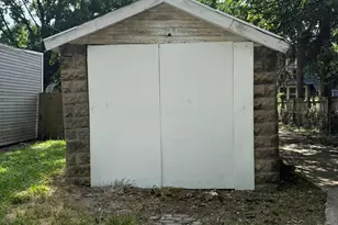 910 S Champion Ave, Columbus, OH 43206 - Photo 6