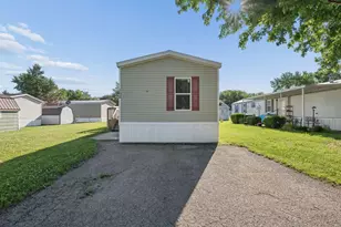 102 Woodfield Pl, Ashville, OH 43103 - Photo 2