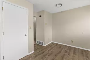 699 Hillsdowne Rd, Westerville, OH 43081 - Photo 12