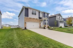750 Leslie Dr, Plain City, OH 43064 - Photo 2