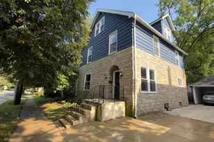 115 W Central Ave, Delaware, OH 43015 - Photo 2