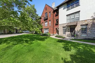 6051 Craughwell Ln, Dublin, OH 43017 - Photo 4
