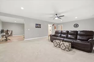 682 Grand Valley Dr, Howard, OH 43028 - Photo 28