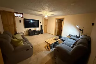 2581 Weeping Willow Ct, Columbus, OH 43207 - Photo 18