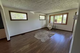 44 N W St, Thornville, OH 43076 - Photo 4