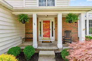 6395 Albany Gardens Dr, New Albany, OH 43054 - Photo 2