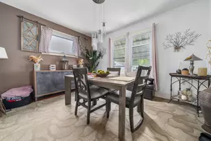 755 Euclaire Ave, Columbus, OH 43209 - Photo 6