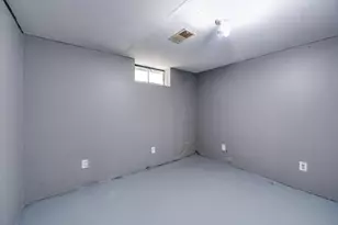 3052 Medina Ave, Columbus, OH 43224 - Photo 24