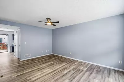 8193 Newark Avenue, Westerville, OH 43081 - Photo 4