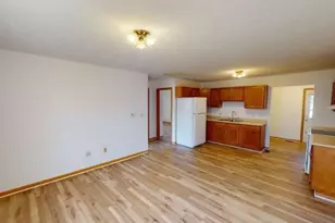 194 Woodsview Dr, Jeffersonville, OH 43128 - Photo 4