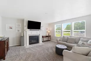 136 Halcyon Dr, Pataskala, OH 43062 - Photo 6