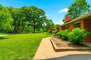 2781 Stratford Dr, Upper Arlington, OH 43220 - Photo 6