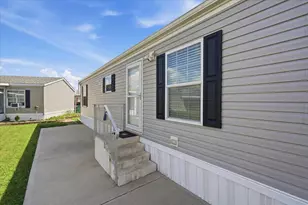 817 Janice Pkwy, Columbus, OH 43223 - Photo 4