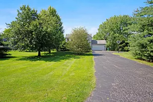 7751 Beecher Rd SW, Pataskala, OH 43062 - Photo 2